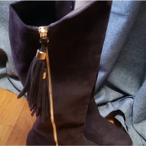 Womens GC Boots Brown Faux Suede
Full Zip With Tassel - Picture 2 of 10
